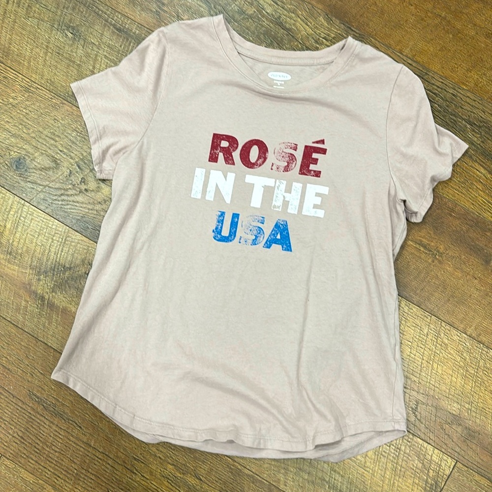 Old Navy Patriotic Tee - Medium